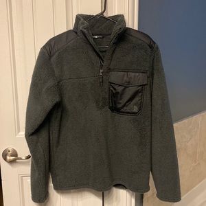 The North Face, half zip pullover